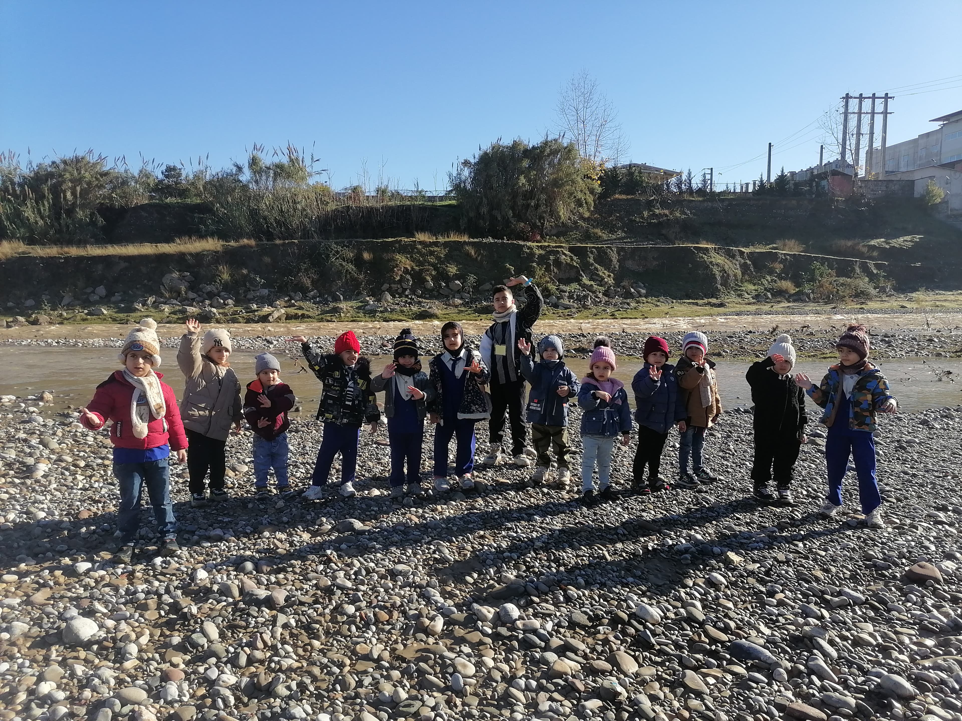 مهدکودک و پیش دبستانی و دبستان یاسین